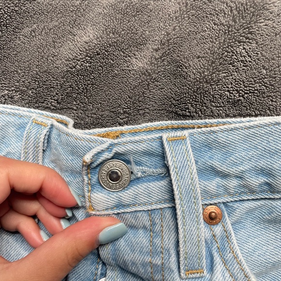 Levi 501 shorts 26 - Picture 4 of 4